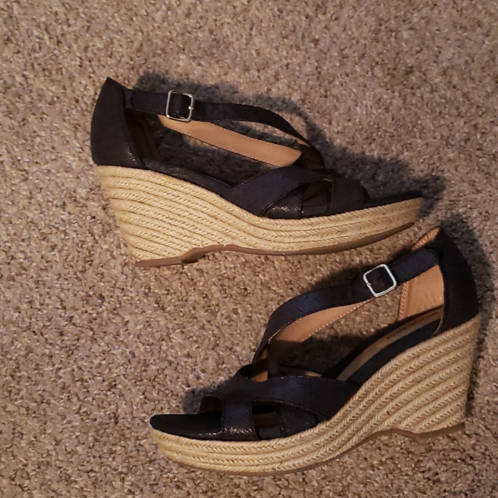 Black Wedge Heels